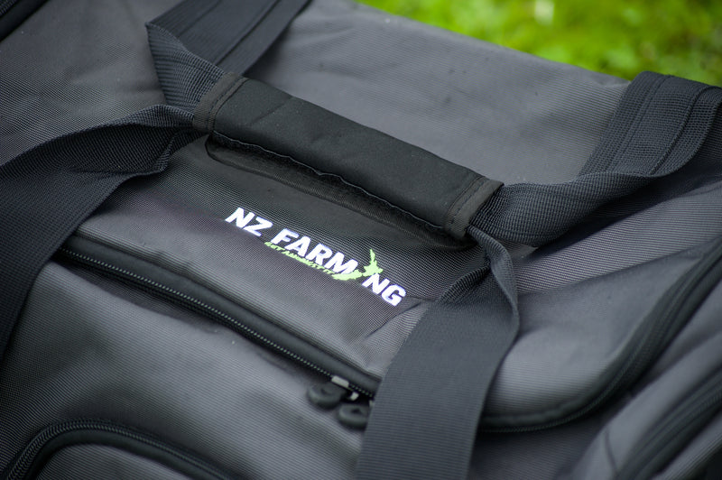 Load image into Gallery viewer, Travel Bag - NZ Farming Store
