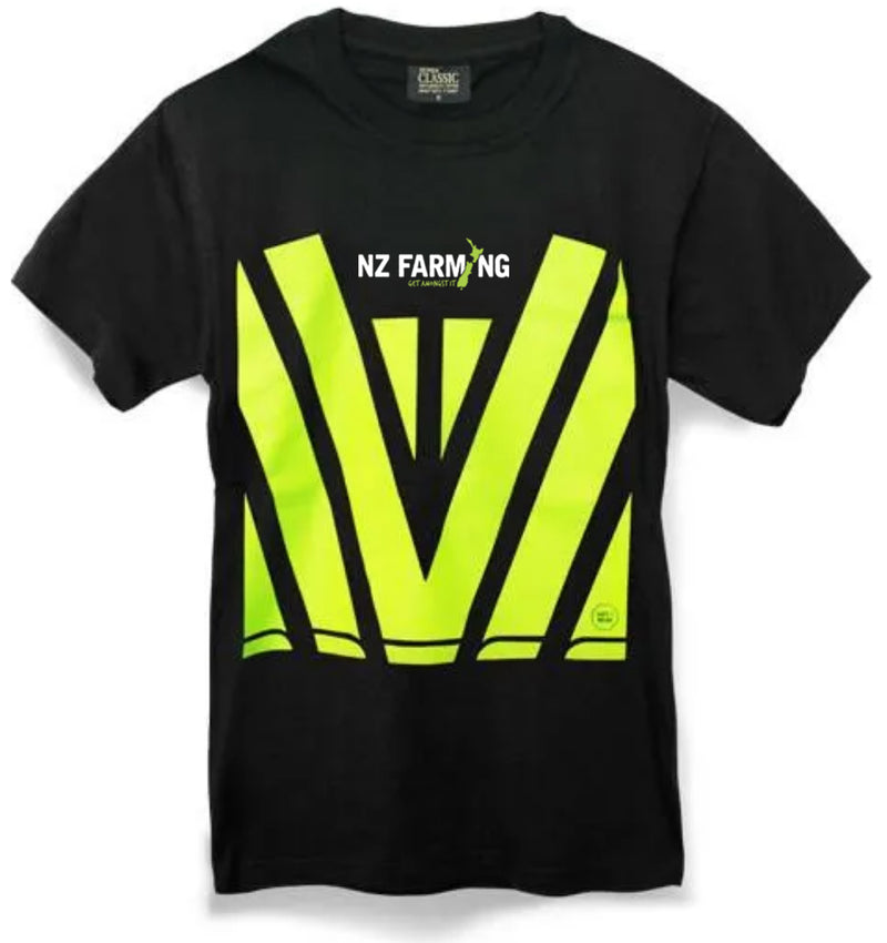 Load image into Gallery viewer, The Contractor Tshirt - NZ Farming Store
